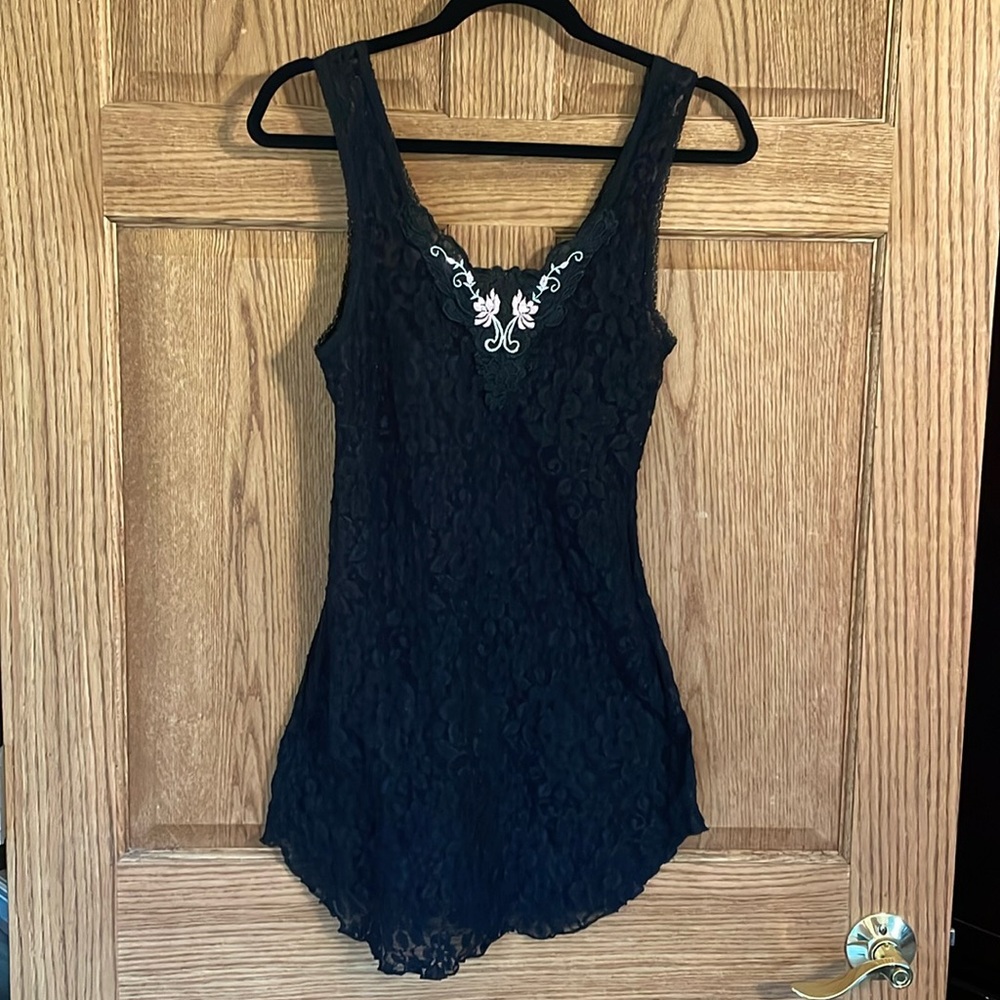 Cinema Etoile black lace nightgownn/chemise